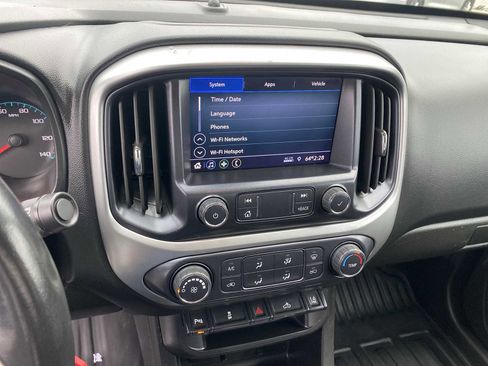 Used 2022 Chevrolet Colorado LT w/ Fleet Safety Package image 14