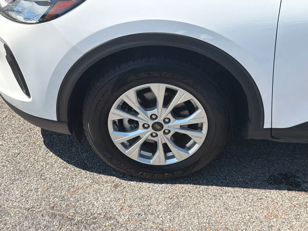 Used 2024 Ford Escape Active FWD image 9
