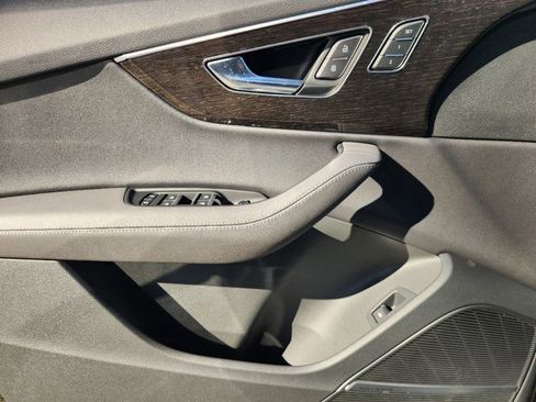 New 2025 Audi Q7 3.0T Premium Plus image 24