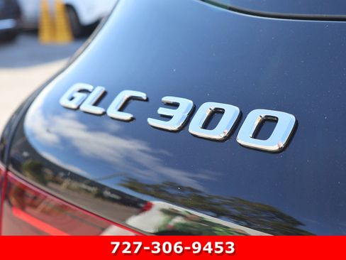 Certified 2022 Mercedes-Benz GLC 300 image 9