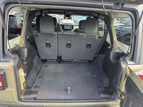 Used 2026 Jeep Wrangler Unlimited Sport AWD/4WD image 15