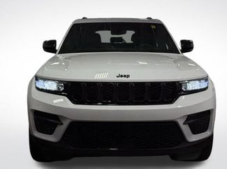 Used 2023 Jeep Grand Cherokee Altitude video 2