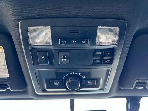 Used 2017 Toyota Tacoma 4x4 Double Cab image 19