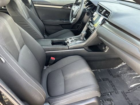 Used 2019 Honda Civic EX image 9