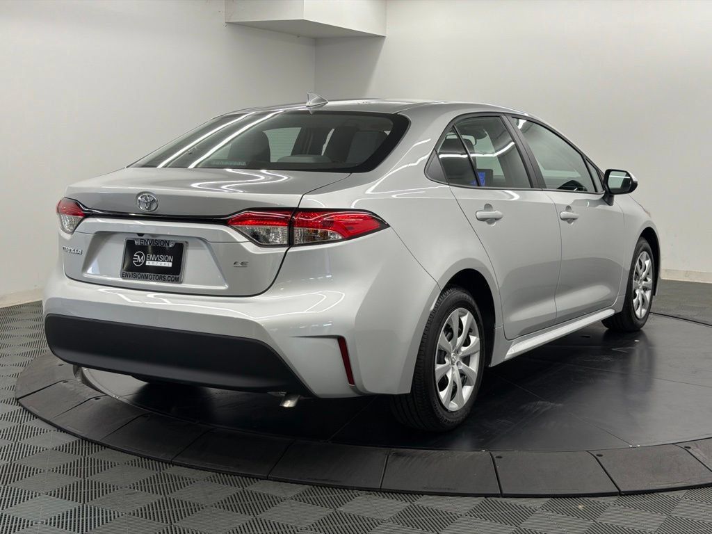 Certified 2026 Toyota Corolla LE FWD image 10