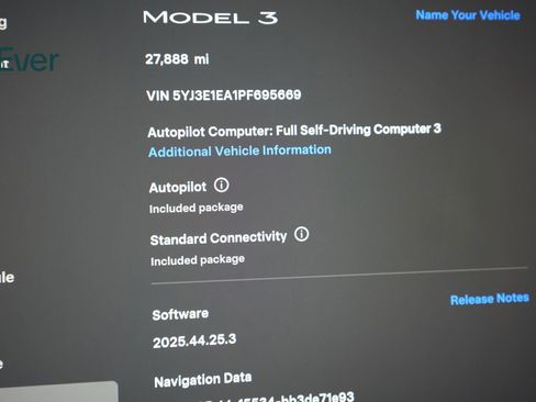 Used 2023 Tesla Model 3 Standard Range image 7