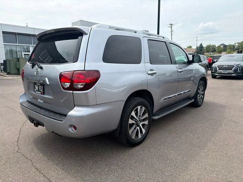 Used 2018 Toyota Sequoia Limited AWD/4WD image 8