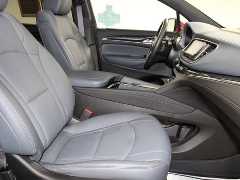 Used 2024 Buick Enclave Essence w/ Experience Buick Package image 28