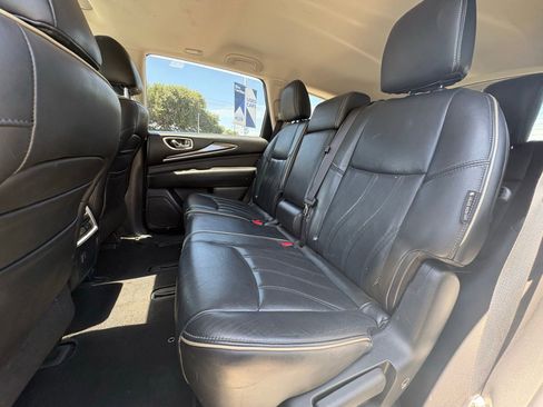 Used 2018 INFINITI QX60 FWD w/ Premium Plus Package image 11