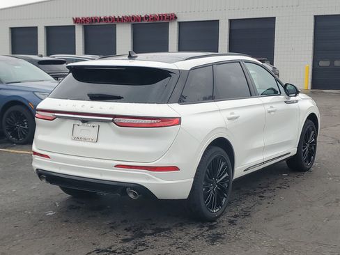 New 2026 Lincoln Corsair Premiere image 4