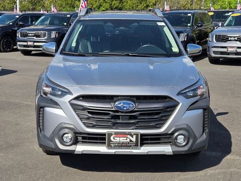 Used 2024 Subaru Outback Touring XT AWD/4WD image 2