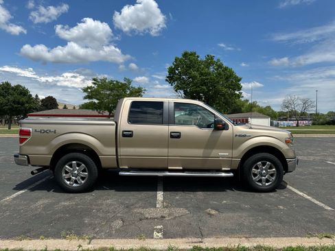 Used 2014 Ford F150 XLT w/ Equipment Group 302A Luxury AWD/4WD image 9