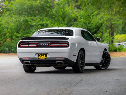Used 2017 Dodge Challenger SXT Plus RWD image 4