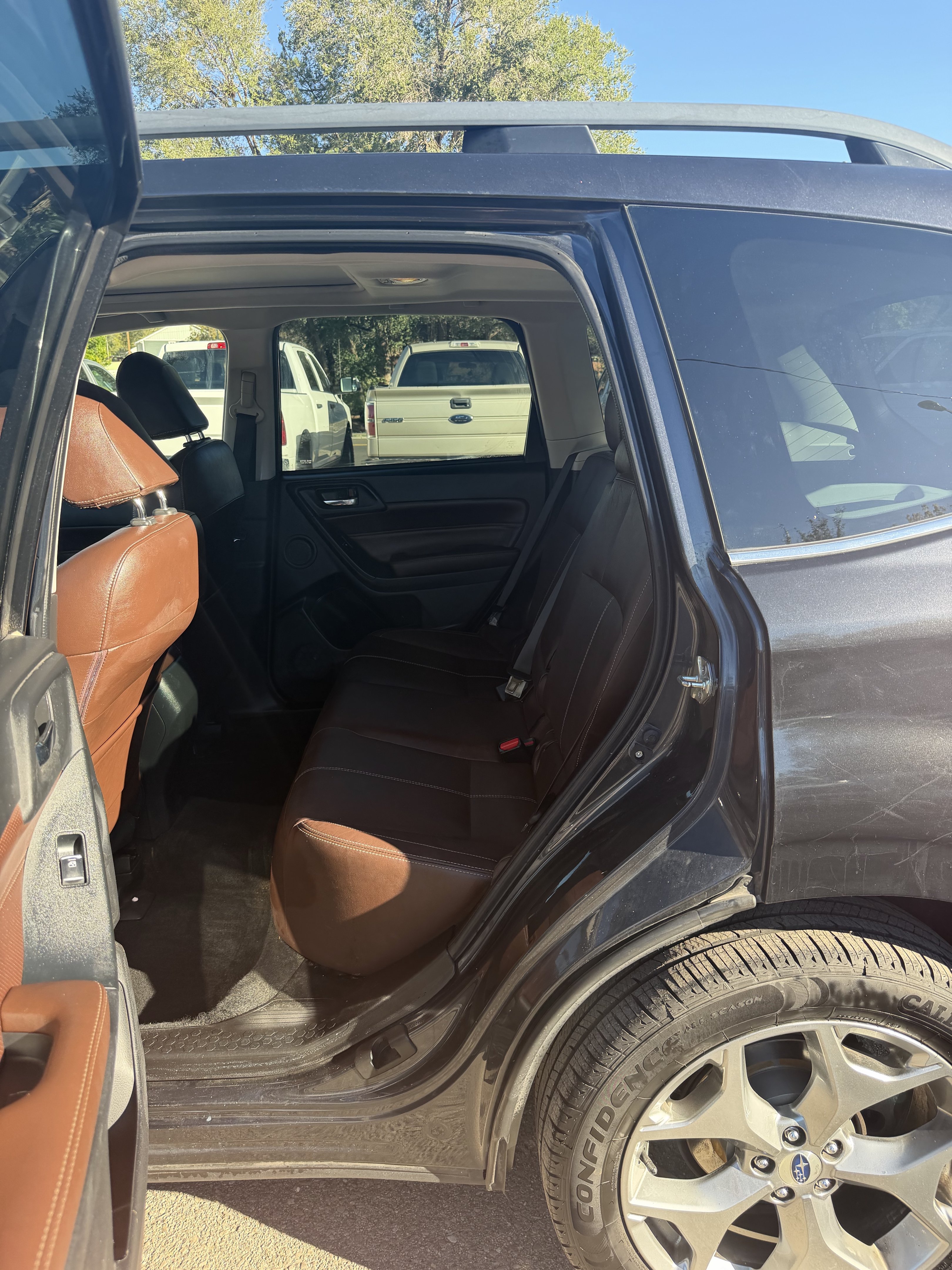 Used 2018 Subaru Forester 2.5i Touring AWD/4WD image 18