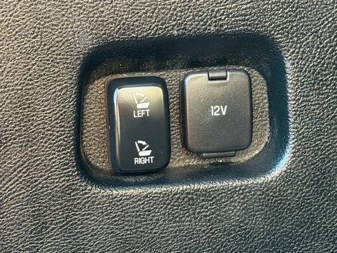 Used 2019 Ford Edge Titanium w/ Equipment Group 301A image 45