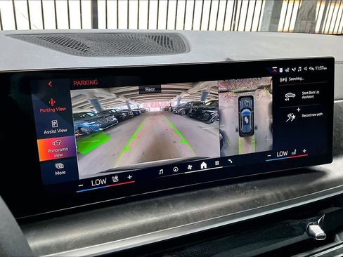 Certified 2025 BMW X5 sDrive40i w/ Premium Package image 26