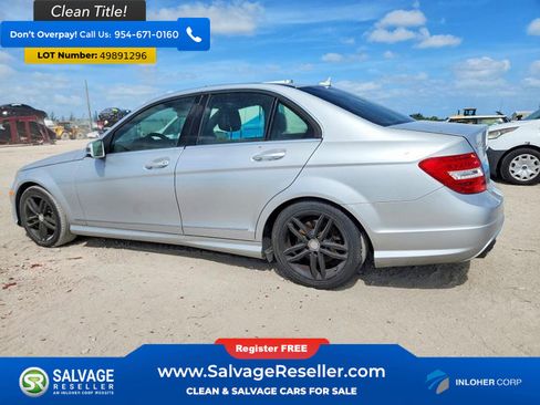 Used 2014 Mercedes-Benz C 250 Sedan image 3