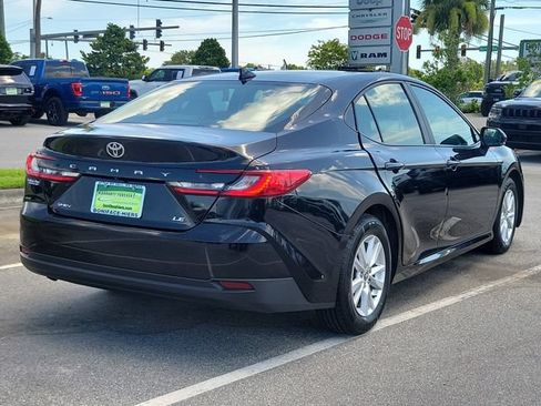 Used 2025 Toyota Camry LE FWD image 6