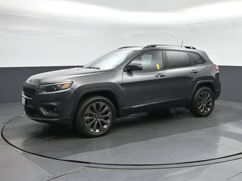 Used 2021 Jeep Cherokee Latitude Lux 80th Anniv w/ Quick Order Package 26U 80TH AWD/4WD image 3