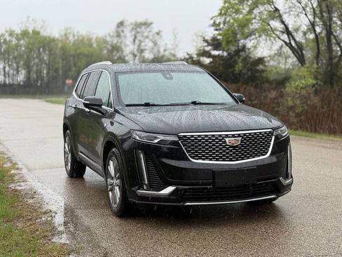 Used 2023 Cadillac XT6 Premium Luxury AWD/4WD image 4