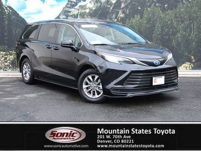 Certified 2022 Toyota Sienna LE