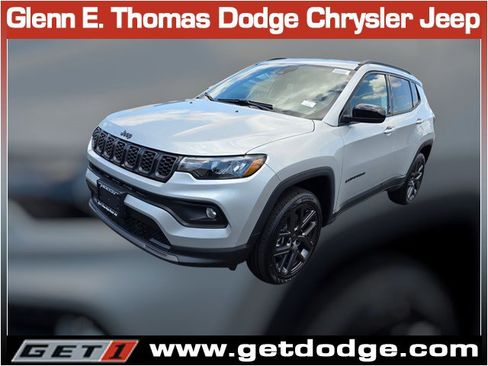 New 2026 Jeep Compass Latitude image 3