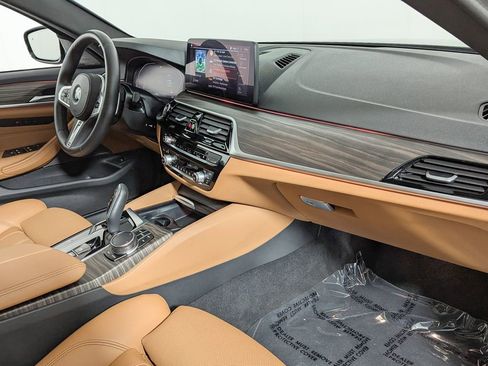 Certified 2023 BMW 530i xDrive w/ M Sport Package AWD/4WD image 30