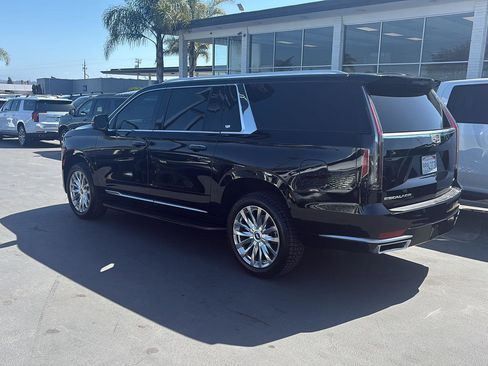 Used 2022 Cadillac Escalade ESV Premium Luxury RWD image 6