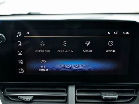 Used 2024 Chevrolet Trax LT image 33