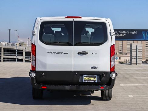 Used 2019 Ford Transit 350 XLT image 5