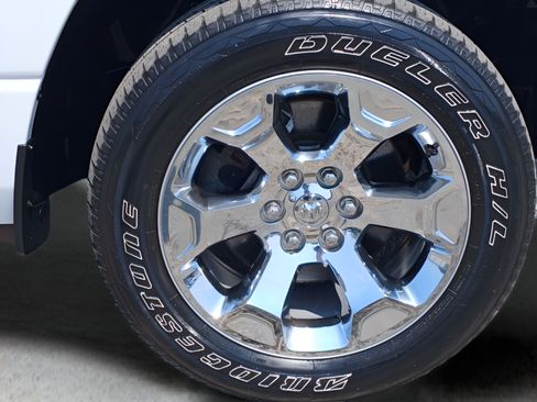 Used 2023 RAM 1500 Big Horn AWD/4WD image 31
