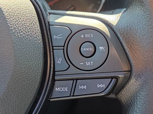 Used 2021 Toyota RAV4 XLE FWD image 25