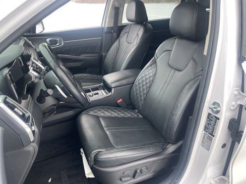 Certified 2022 Kia Sorento SX image 14