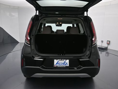 Used 2024 Kia Soul LX FWD image 24