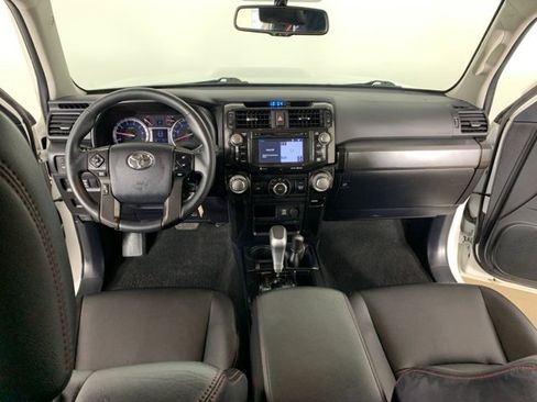 Used 2018 Toyota 4Runner TRD Off-Road Premium image 35