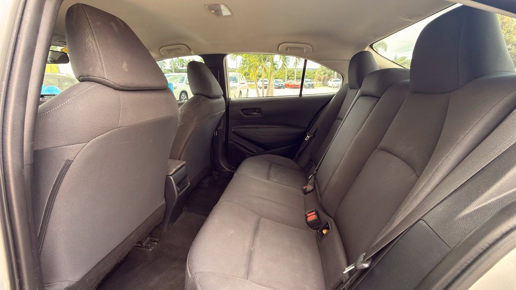 Used 2022 Toyota Corolla LE FWD image 7