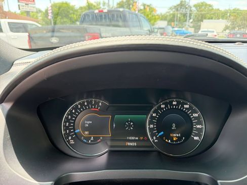 Used 2016 Ford Explorer Platinum AWD/4WD image 37