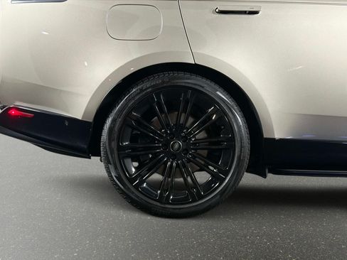 Used 2023 Land Rover Range Rover Autobiography AWD/4WD image 5