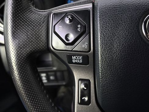Used 2019 Toyota Tacoma TRD Sport w/ Technology Package AWD/4WD image 35