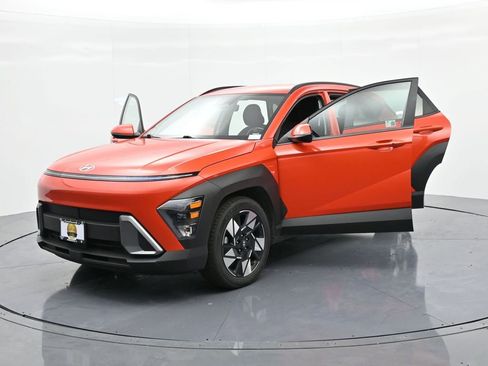Used 2024 Hyundai Kona SEL image 26