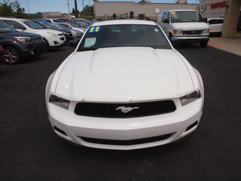 Used 2011 Ford Mustang Coupe w/ 101A Rapid Spec Order Code RWD image 4