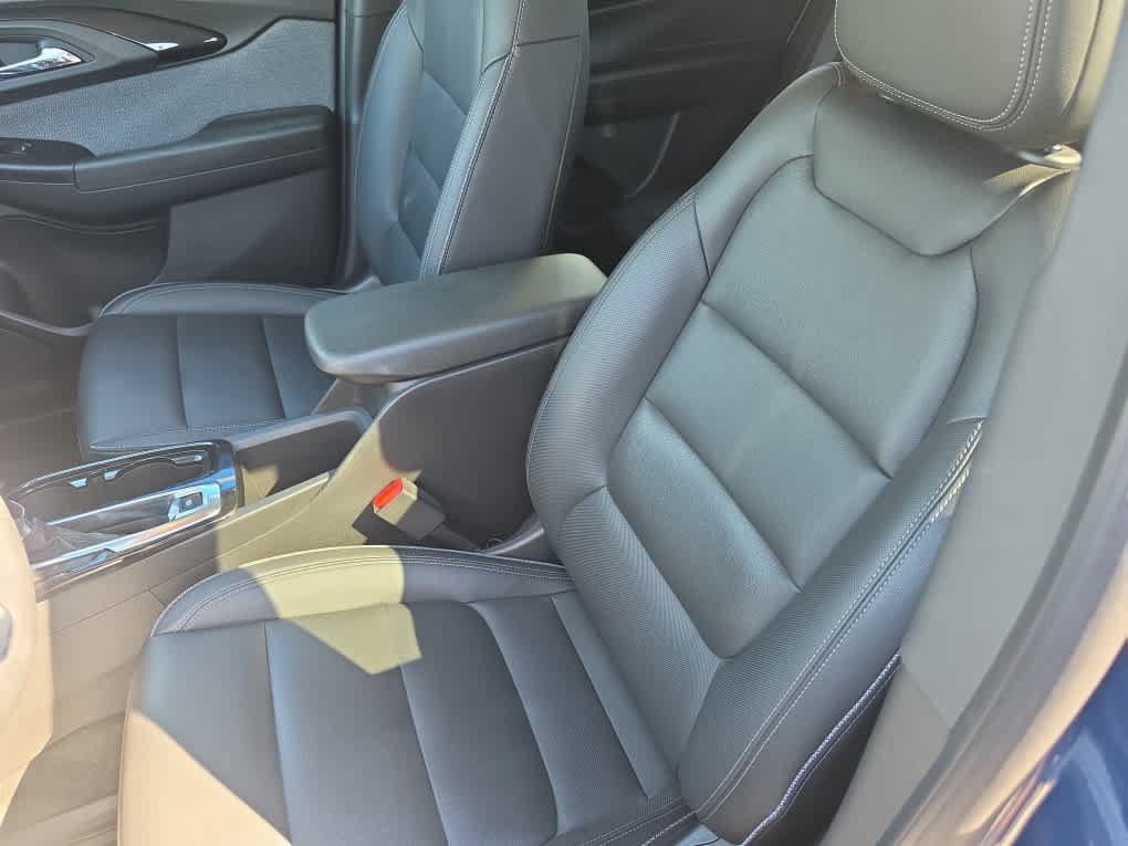 Used 2021 Chevrolet TrailBlazer LT w/ Premium Seating Package FWD image 22