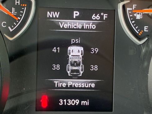 Used 2025 Jeep Wrangler Unlimited Sport AWD/4WD image 39