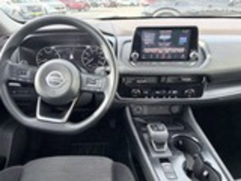 Certified 2021 Nissan Rogue SV image 12
