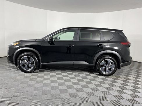 Used 2026 Nissan Rogue SV FWD image 5