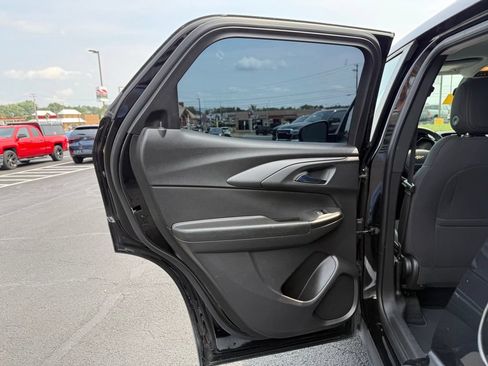 Used 2021 Chevrolet TrailBlazer LS AWD/4WD image 12