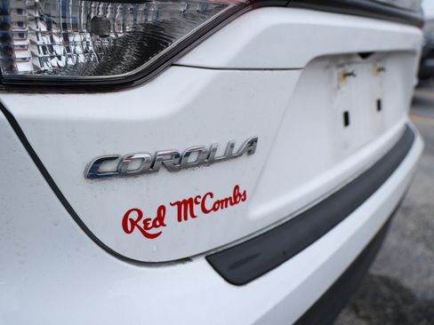 Used 2025 Toyota Corolla LE image 11