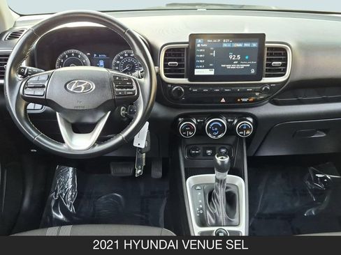 Used 2021 Hyundai Venue SEL FWD image 13