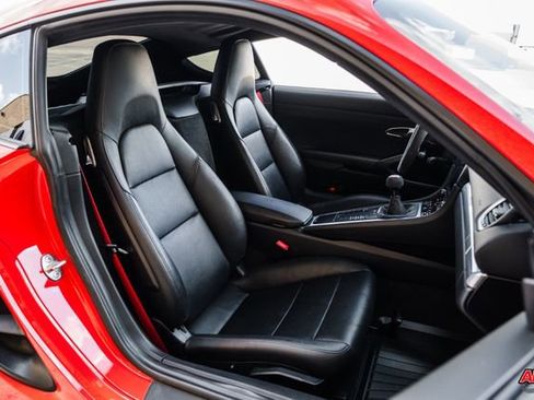 Used 2018 Porsche 718 Cayman RWD image 70
