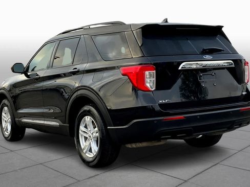 Used 2020 Ford Explorer XLT w/ Comfort Package AWD/4WD image 12
